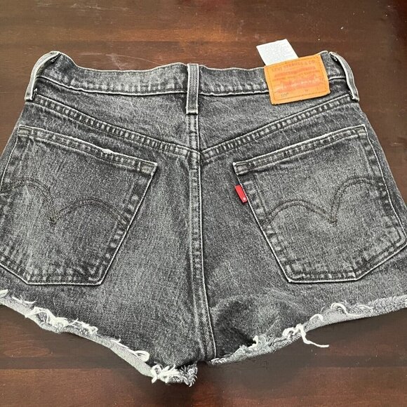 Levi's Dark Wash 501 Shorts Raw Hem Button Fly Size 26 Bootie - Picture 6 of 7